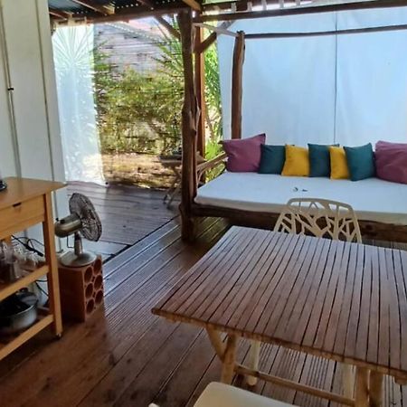 Bungalow Atypique Ti Bambou A 500M De La Plage Sainte-Anne  Kültér fotó
