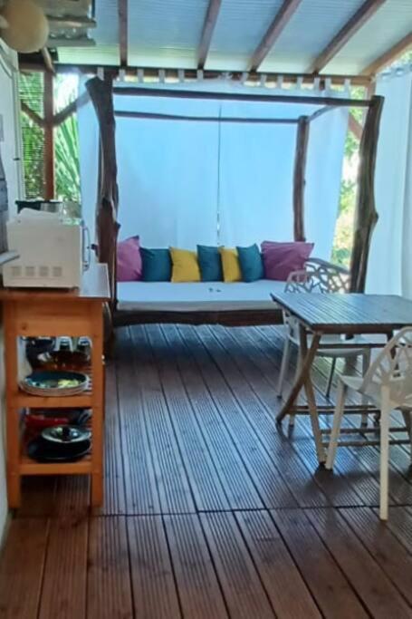 Bungalow Atypique Ti Bambou A 500M De La Plage Sainte-Anne  Kültér fotó
