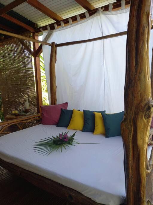 Bungalow Atypique Ti Bambou A 500M De La Plage Sainte-Anne  Kültér fotó