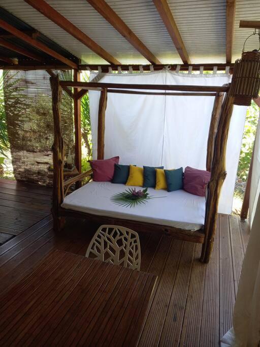 Bungalow Atypique Ti Bambou A 500M De La Plage Sainte-Anne  Kültér fotó