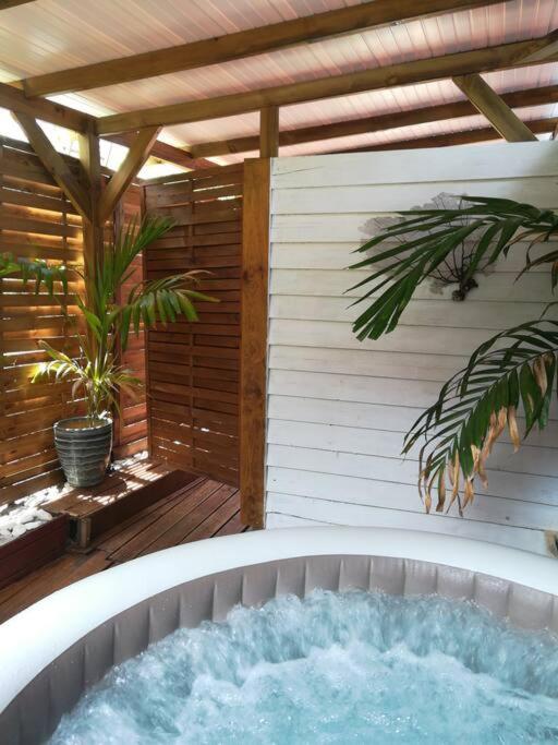 Bungalow Atypique Ti Bambou A 500M De La Plage Sainte-Anne  Kültér fotó